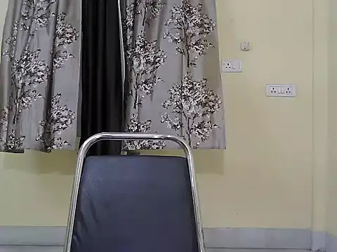 Snapshot of Model-Tanya chatting on 05-17-26, 06:15 Model-Tanya online show from 05-17-26, 06:15