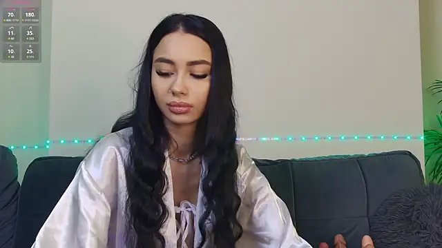 Snapshot of OnlyXandra chatting on 01-17-25, 08:56 OnlyXandra online show from 01-17-25, 08:56