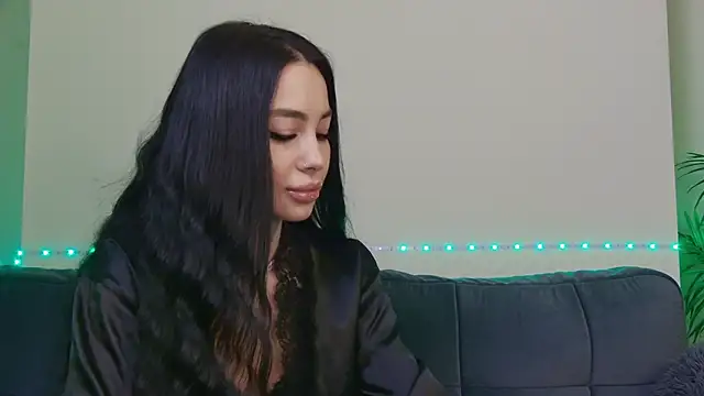 Snapshot of OnlyXandra chatting on 03-13-25, 07:09 OnlyXandra online show from 03-13-25, 07:09