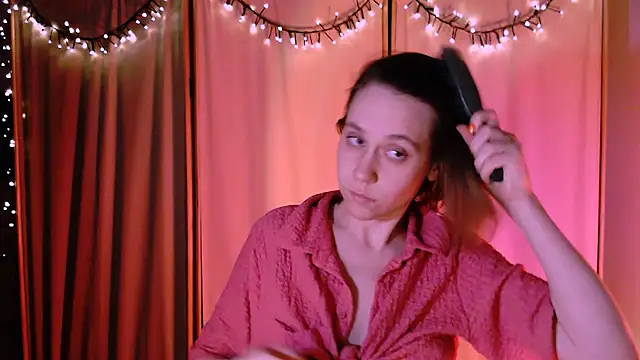 Snapshot of Malinax chatting on 12-10-24, 10:26 Malinax online show from 12-10-24, 10:26