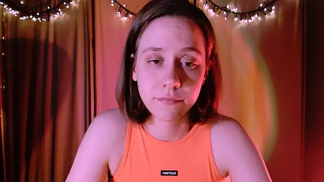 Snapshot of Malinax chatting on 12-14-24, 10:39 Malinax online show from 12-14-24, 10:39