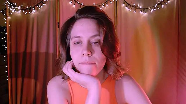 Snapshot of Malinax chatting on 12-23-24, 11:06 Malinax online show from 12-23-24, 11:06