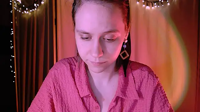 Snapshot of Malinax chatting on 12-27-24, 01:43 Malinax online show from 12-27-24, 01:43