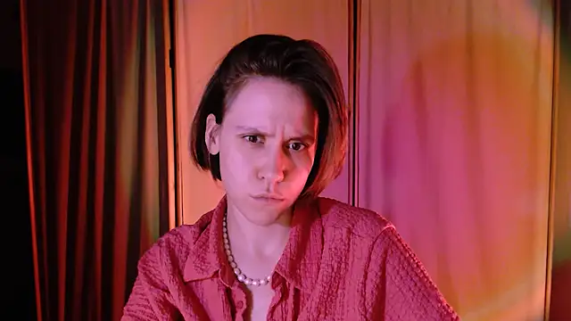 Snapshot of Malinax chatting on 01-31-25, 01:33 Malinax online show from 01-31-25, 01:33