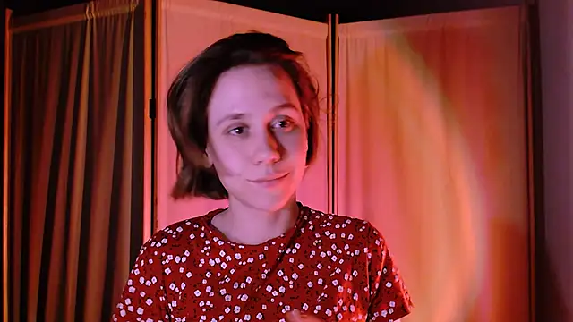 Snapshot of Malinax chatting on 03-04-25, 10:49 Malinax online show from 03-04-25, 10:49