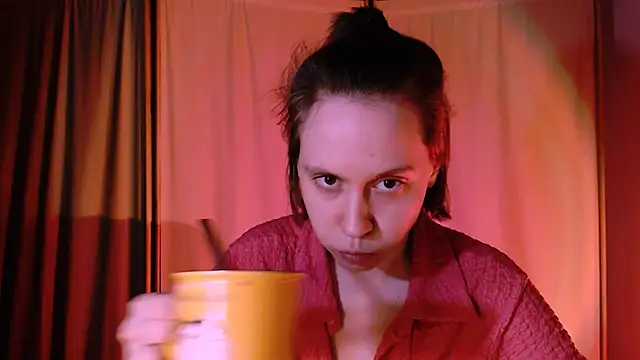 Snapshot of Malinax chatting on 03-14-25, 10:38 Malinax online show from 03-14-25, 10:38