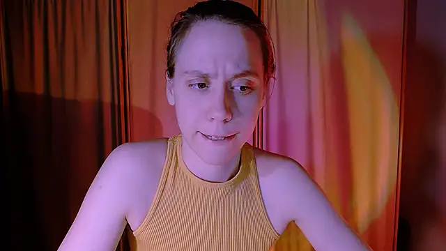 Snapshot of Malinax chatting on 10-02-25, 10:39 Malinax online show from 10-02-25, 10:39