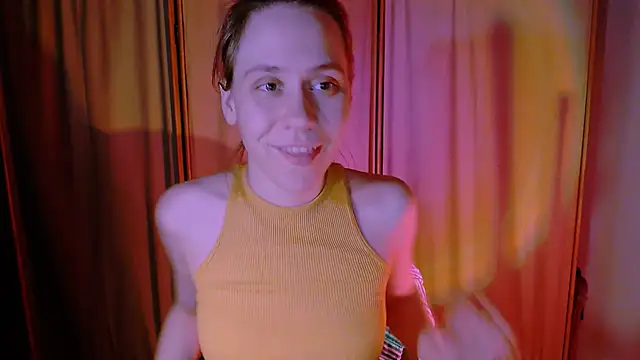 Snapshot of Malinax chatting on 10-03-25, 10:29 Malinax online show from 10-03-25, 10:29