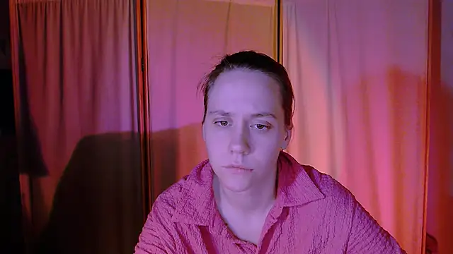 Snapshot of Malinax chatting on 10-06-25, 10:07 Malinax online show from 10-06-25, 10:07