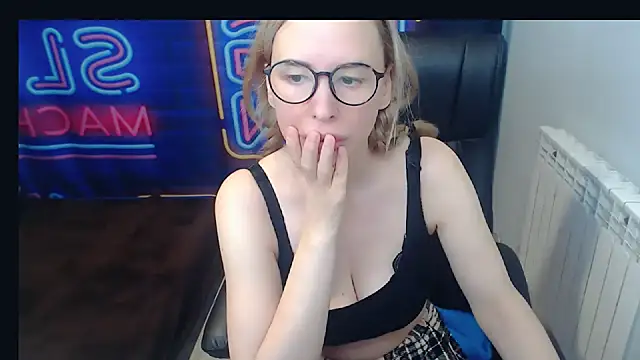 kerakiss877 online show from 01-08-25, 12:06