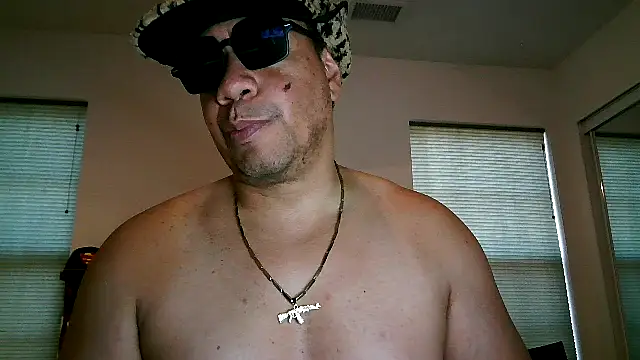 Snapshot of pimpdaddy4ever chatting on 12-03-24, 08:50 pimpdaddy4ever online show from 12-03-24, 08:50