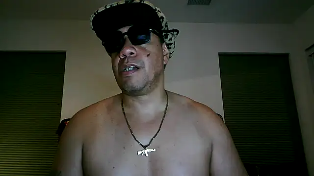 Snapshot of pimpdaddy4ever chatting on 12-04-24, 03:59 pimpdaddy4ever online show from 12-04-24, 03:59