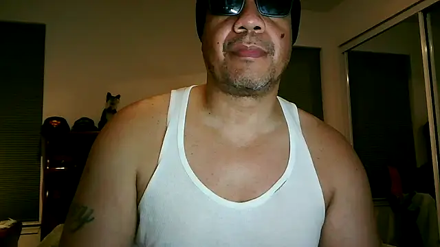 Snapshot of pimpdaddy4ever chatting on 12-08-24, 01:13 pimpdaddy4ever online show from 12-08-24, 01:13