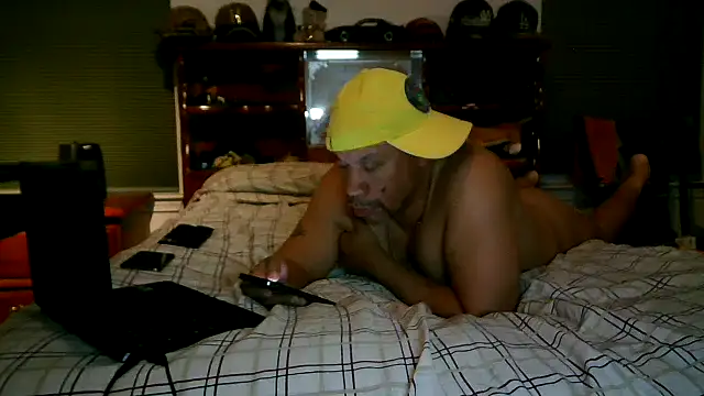 Snapshot of pimpdaddy4ever chatting on 03-24-26, 03:11 pimpdaddy4ever online show from 03-24-26, 03:11