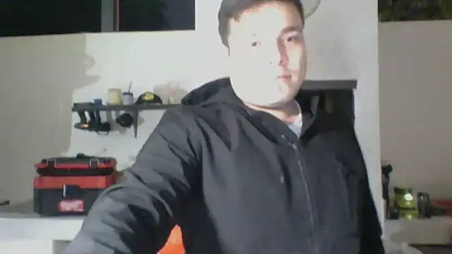 Snapshot of DirtyRcride chatting on 12-08-24, 12:18 DirtyRcride online show from 12-08-24, 12:18