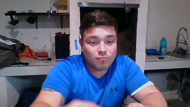 Snapshot of DirtyRcride chatting on 12-18-24, 05:26 DirtyRcride online show from 12-18-24, 05:26