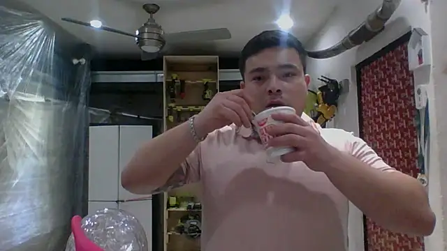 Snapshot of DirtyRcride chatting on 12-23-24, 05:49 DirtyRcride online show from 12-23-24, 05:49