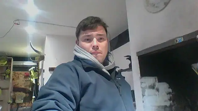 Snapshot of DirtyRcride chatting on 01-10-25, 03:29 DirtyRcride online show from 01-10-25, 03:29