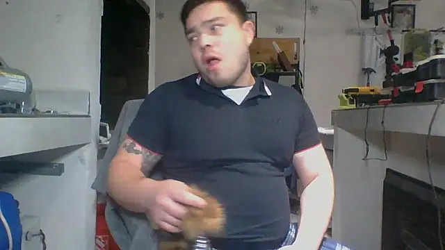 Snapshot of DirtyRcride chatting on 01-13-25, 05:33 DirtyRcride online show from 01-13-25, 05:33