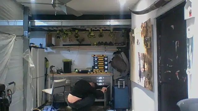 Snapshot of DirtyRcride chatting on 01-19-25, 01:00 DirtyRcride online show from 01-19-25, 01:00