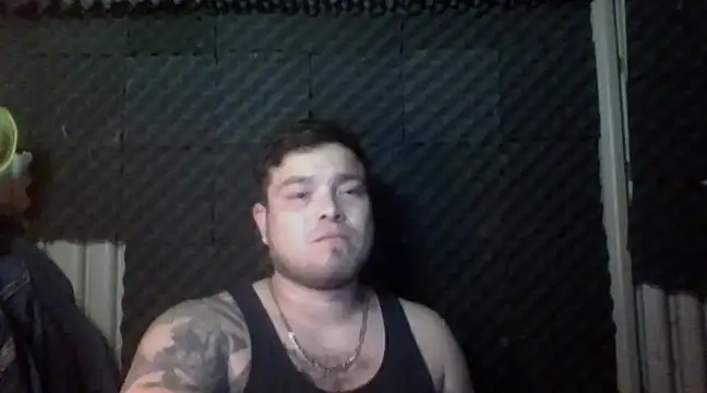 Snapshot of DirtyRcride chatting on 02-25-25, 04:57 DirtyRcride online show from 02-25-25, 04:57