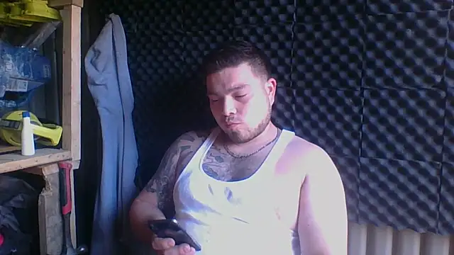 Snapshot of DirtyRcride chatting on 02-28-25, 07:25 DirtyRcride online show from 02-28-25, 07:25