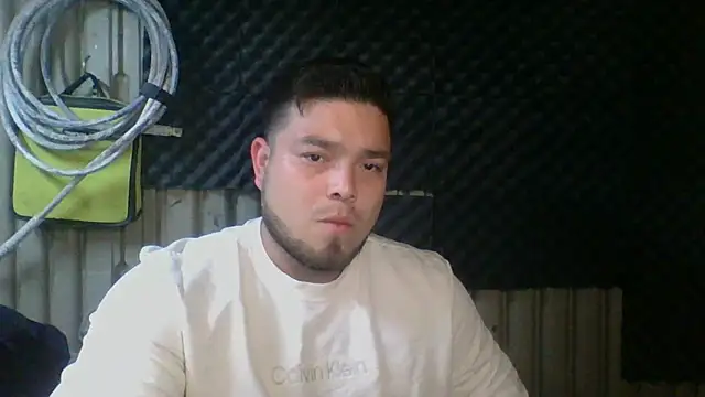 Snapshot of DirtyRcride chatting on 03-22-25, 07:36 DirtyRcride online show from 03-22-25, 07:36