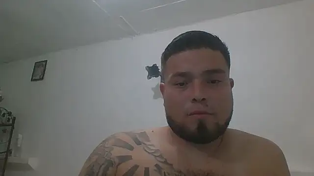 Snapshot of DirtyRcride chatting on 10-16-25, 08:32 DirtyRcride online show from 10-16-25, 08:32