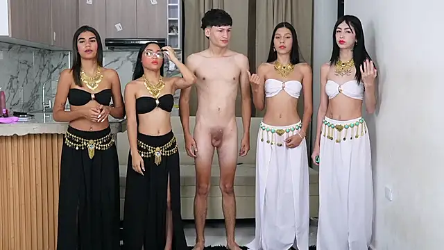 maidengirls online show from 10-31-25, 07:37