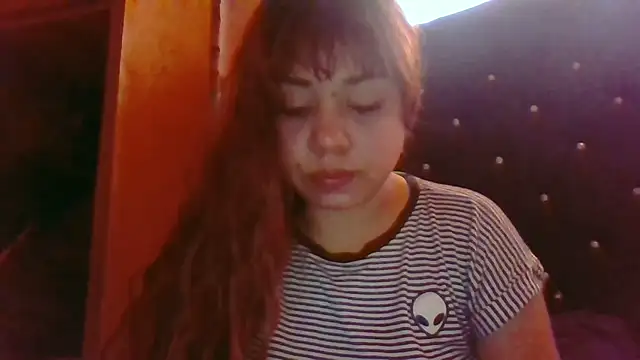 Snapshot of Jennxdolls chatting on 04-27-26, 07:01 Jennxdolls online show from 04-27-26, 07:01