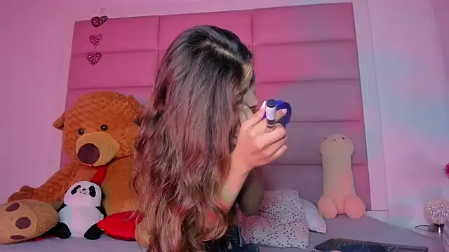 little-Emma online show from 02-13-25, 03:29