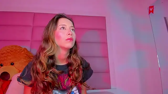 little-Emma online show from 03-03-25, 03:08