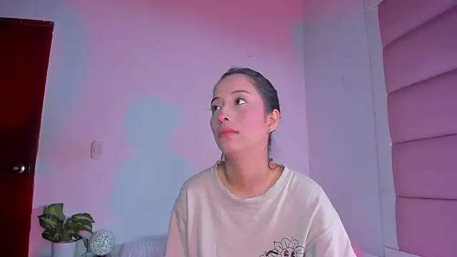 little-Emma online show from 10-02-25, 03:13