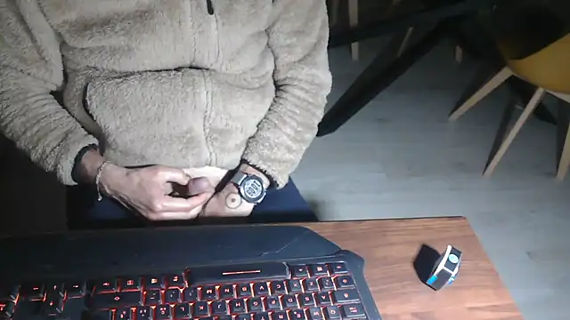 Adri gard online show from 03-25-26, 09:10