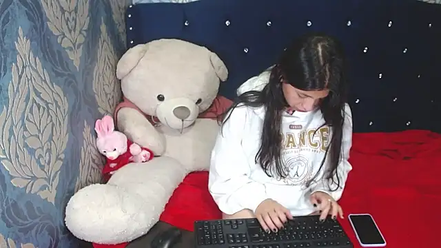 Lilyevansx online show from 03-08-25, 11:07