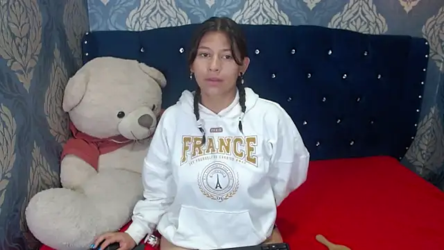 Lilyevansx online show from 03-18-25, 10:36