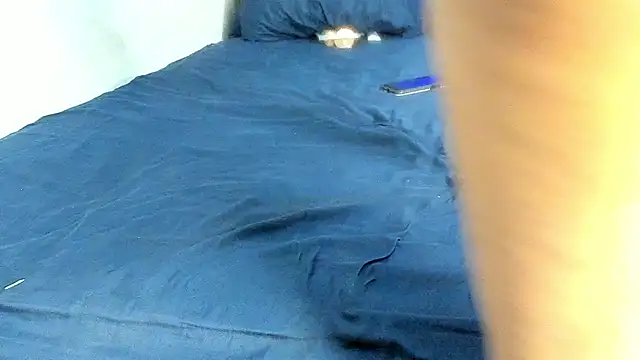 Ariana Salazar online show from 02-10-25, 06:20