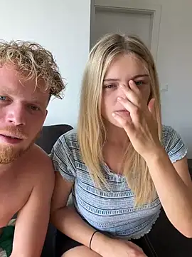 Snapshot of NickyGold_Official chatting on 05-24-26, 04:23 NickyGold Official online show from 05-24-26, 04:23