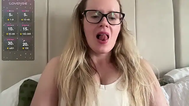 redheadrosie69 online show from 02-19-25, 03:38