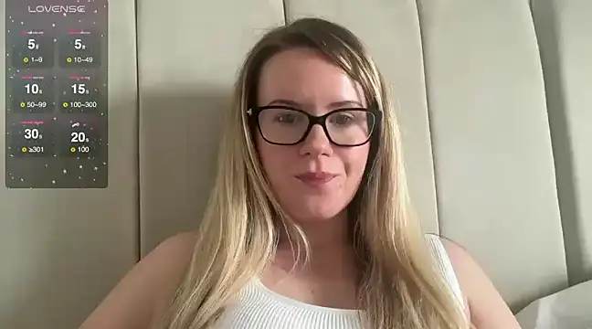 redheadrosie69 online show from 02-25-25, 10:37