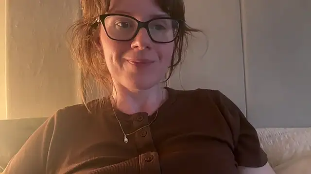 redheadrosie69 online show from 05-05-26, 07:11