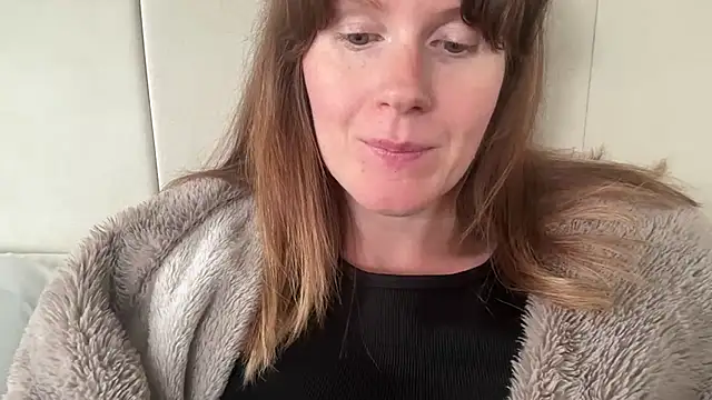 redheadrosie69 online show from 07-03-26, 09:59