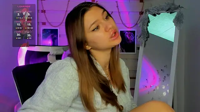 Josephine Kiss online show from 12-10-24, 02:48