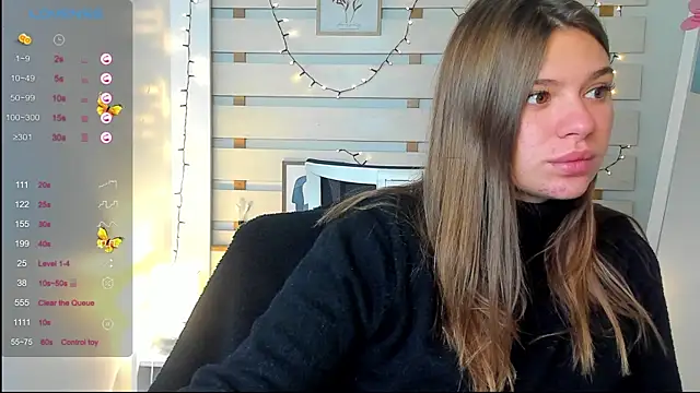 Snapshot of Josephine_Kiss chatting on 10-03-25, 12:24 Josephine Kiss online show from 10-03-25, 12:24