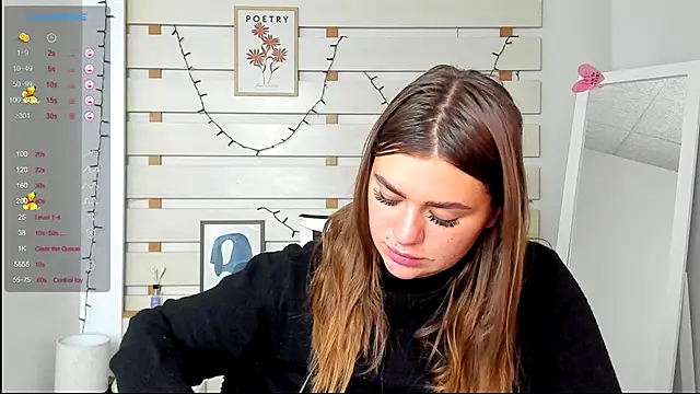 Snapshot of Josephine_Kiss chatting on 10-06-25, 12:13 Josephine Kiss online show from 10-06-25, 12:13