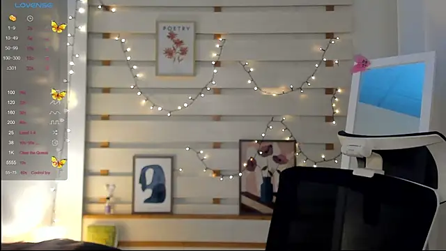 Snapshot of Josephine_Kiss chatting on 10-13-25, 12:49 Josephine Kiss online show from 10-13-25, 12:49