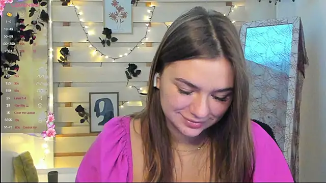 Snapshot of Josephine_Kiss chatting on 10-28-25, 07:23 Josephine Kiss online show from 10-28-25, 07:23