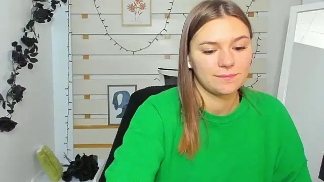 Snapshot of Josephine_Kiss chatting on 11-13-25, 12:26 Josephine Kiss online show from 11-13-25, 12:26