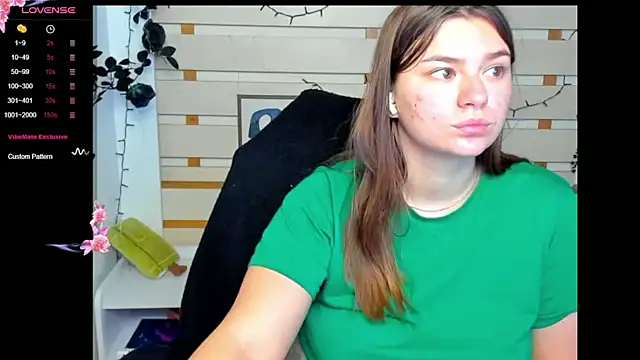 Josephine Kiss online show from 05-11-26, 12:44