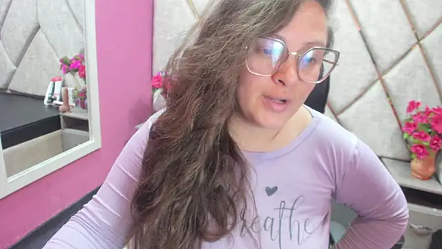 SaraThomso online show from 10-02-25, 04:08